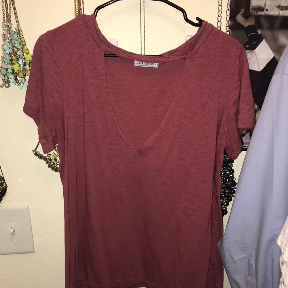 Open V-Cut collar shirt